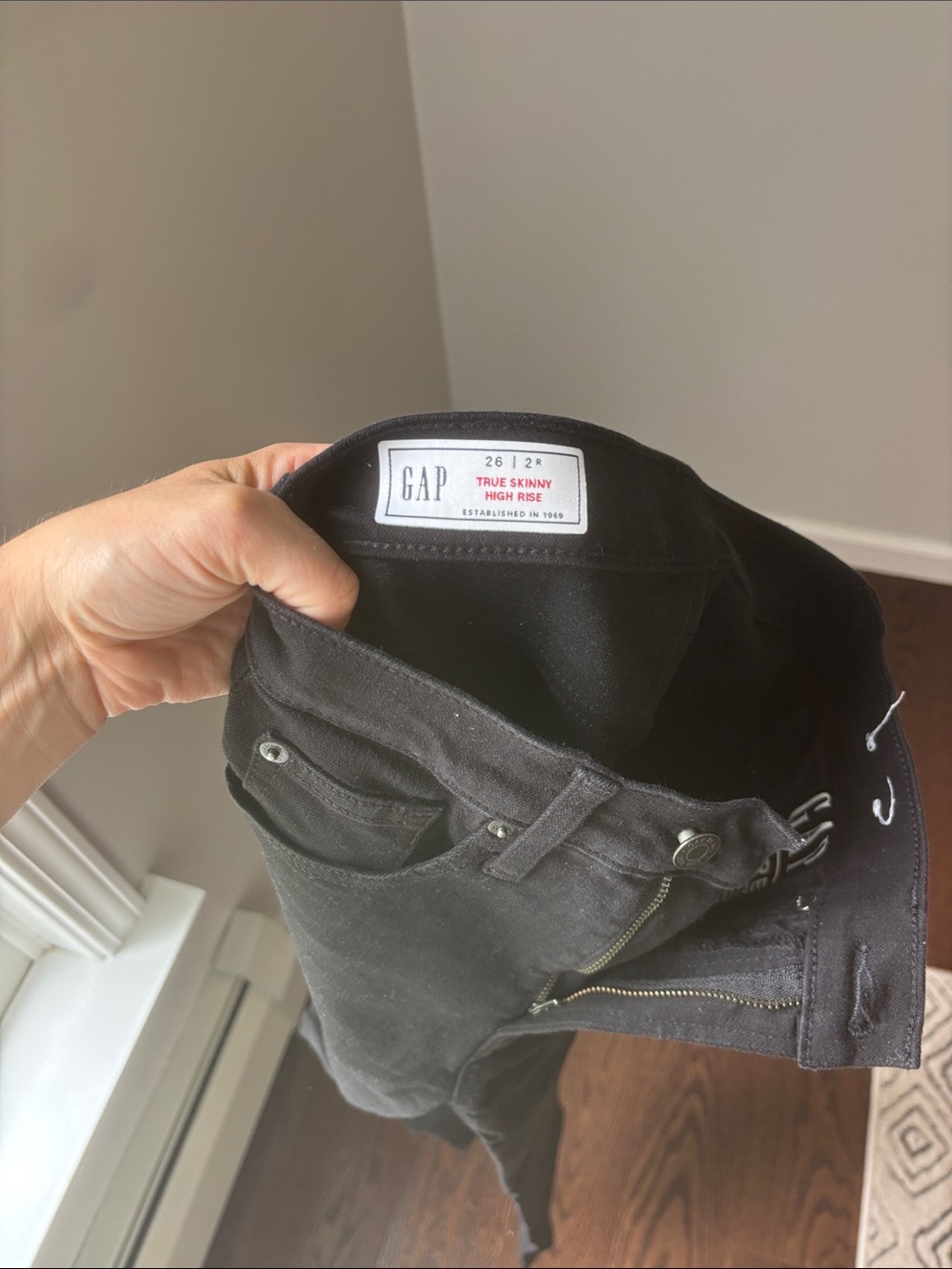 GAP Black True Skinny High Rise Jeans - Picture 2 of 6